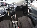Peugeot 2008 (2016) Active 1.2 PureTech - náhled 8