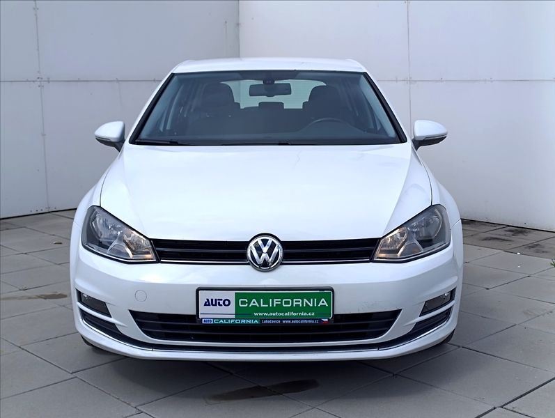 Volkswagen Golf 2,0 TDi DSG Aut.Klima Tempomat - fotka 3 z 41