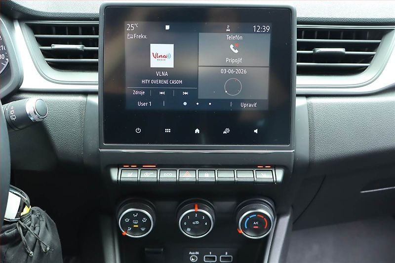Renault Captur (2021) 1.0 TCe, Serv.kniha, Tempomat - fotka 12 z 18
