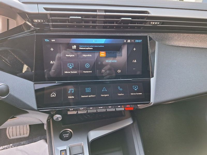 Peugeot 408 (2026) ALLURE Hybrid 145 e-DCS6 - fotka 14 z 16