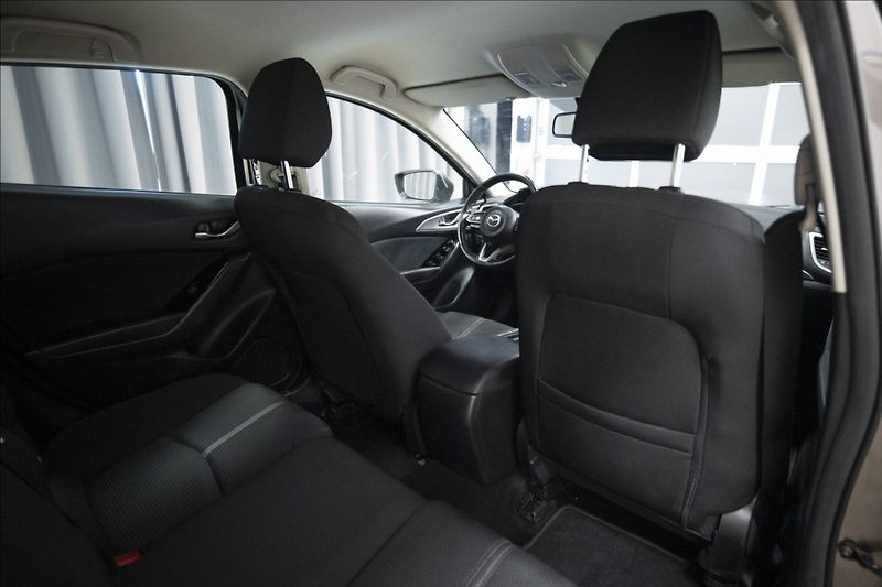 Mazda 3 2,0 SKYACTIV NAVI TAŽNÉ ČR - fotka 13 z 38