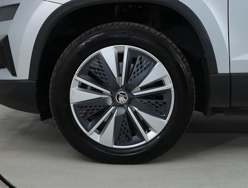 Škoda Karoq (2023) Ambition 2.0 TDI - fotka 15 z 24