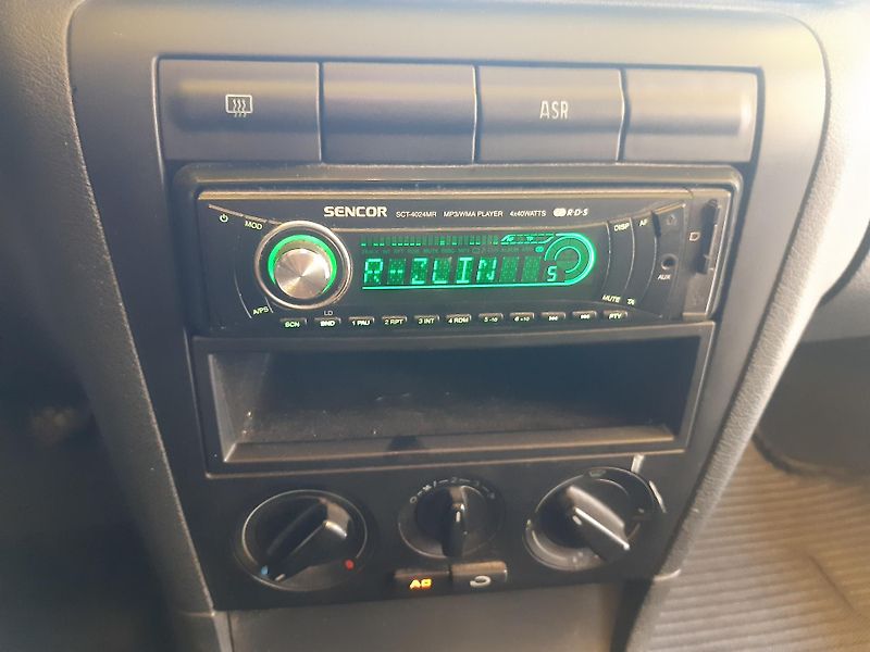Škoda Octavia 1.9 TDI KLIMA TAŽNÉ - fotka 10 z 17