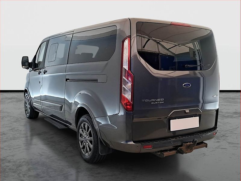 Ford Tourneo Custom (2021) Titanium 2.0 EcoBlue mHEV, ČR - fotka 4 z 21