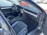 Volkswagen Passat 2,0 TDi DSG ELEGANCE MATRIX - náhled 20