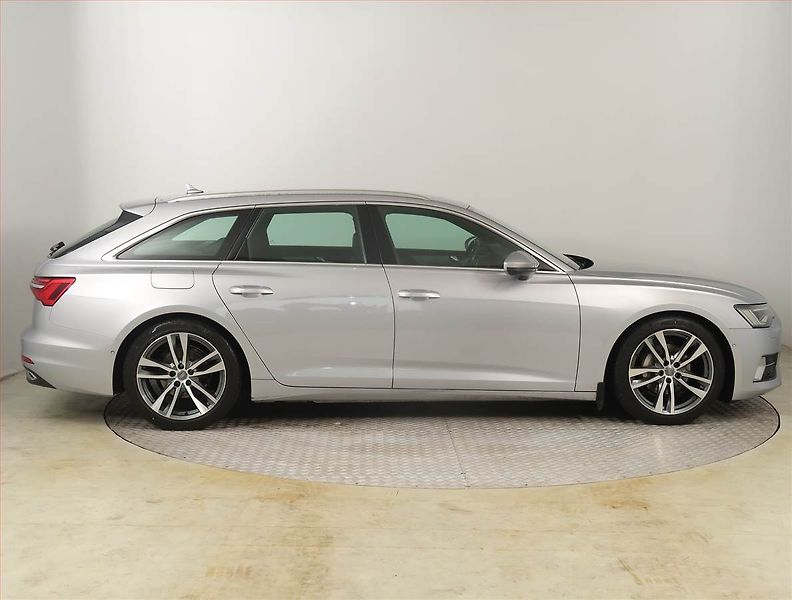 Audi A6 (2019) S line 40 TDI - fotka 6 z 26