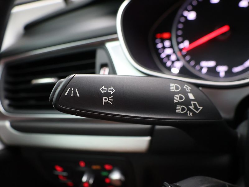 Audi A7 Sportback 3,0 TDI 235kW S-Line - fotka 19 z 35