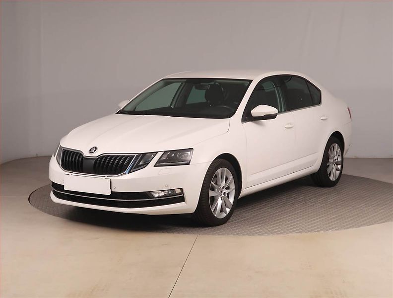 Škoda Octavia (2018) Style 1.6 TDI, Tempomat - fotka 2 z 17