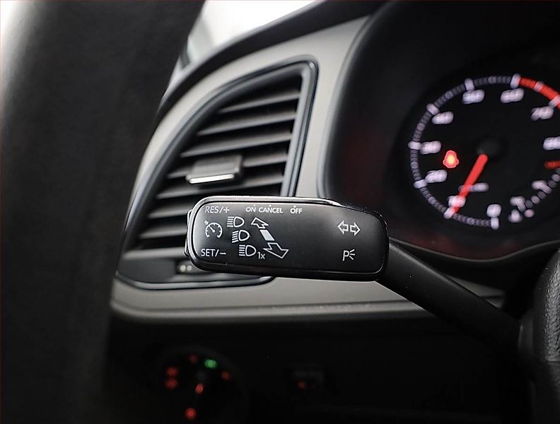 Seat Leon (2015) 1.2 TSI, Tempomat - fotka 13 z 15
