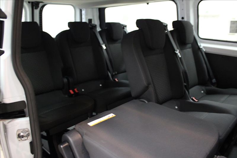 Ford Transit Custom 2,0 EcoBlue Trend L2, DPH 9M - fotka 15 z 29