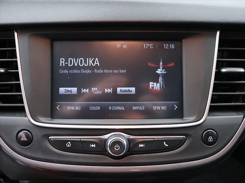 Opel Crossland X 1,2 T CZ Innovation Serv.Kniha - fotka 14 z 23