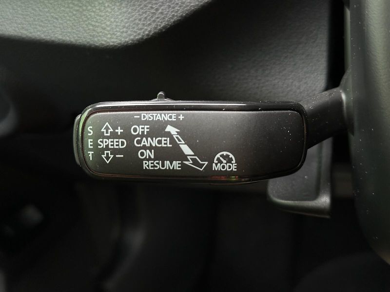 Škoda Kamiq 1.5TSi DSG Monte Carlo V.Cockp - fotka 17 z 48