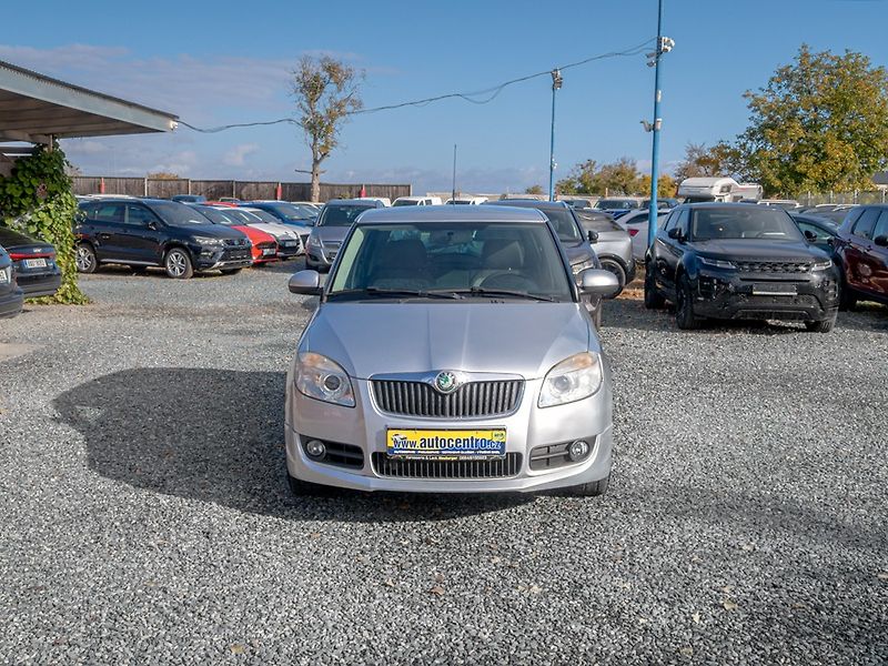 Škoda Fabia (2008) 1.4i 16V 63KW – ESP - fotka 2 z 37