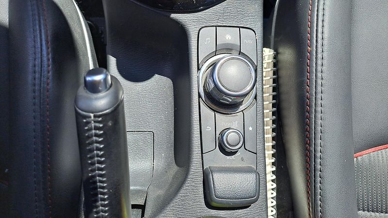 Mazda CX-3 2.0 Skyactiv NAVI - fotka 26 z 27
