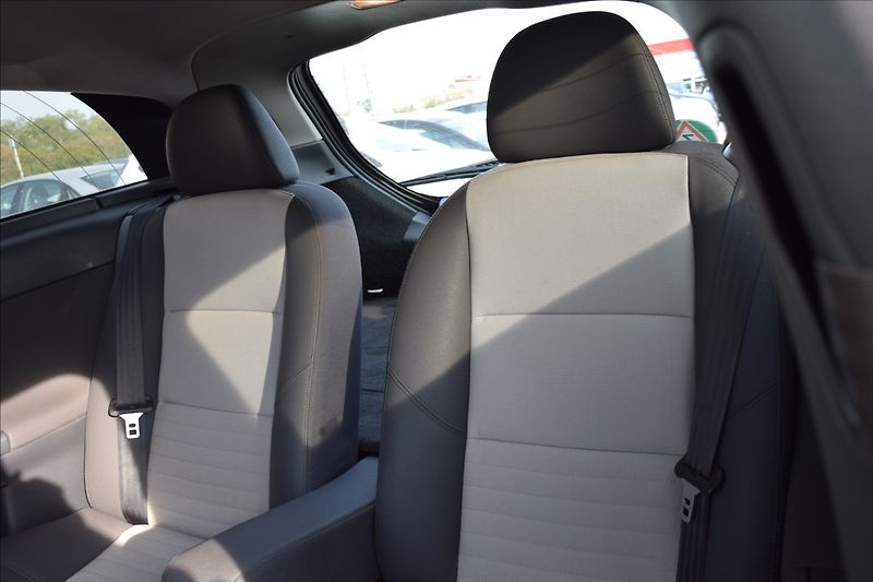 Volvo C30 1,6 80KW PO SERVISE - fotka 17 z 35