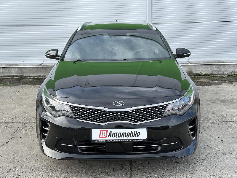 Kia Optima GT 2.0TGDi H-Matic Sportswagon - fotka 2 z 57