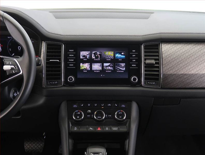 Škoda Kodiaq (2023) Style 2.0 TDI, digi klima - fotka 12 z 27