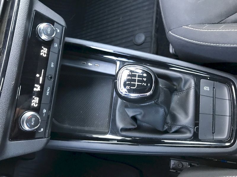 Škoda Scala (2021) AMB TS 81/1.0 M6F - fotka 21 z 24
