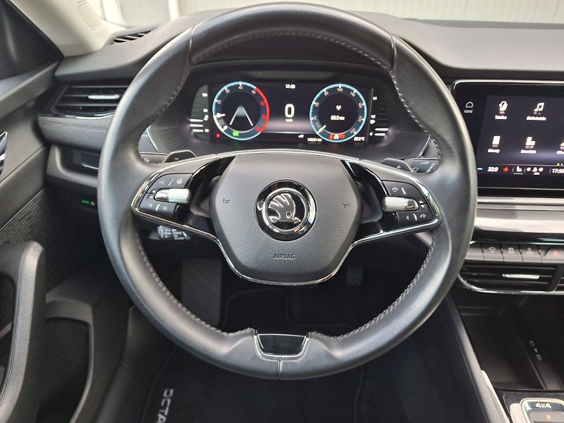 Škoda Octavia (2021) Combi Stale Plus DSG 4x4 2,0TD - fotka 15 z 35