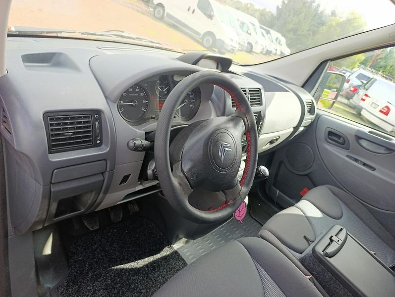 Citroën Jumpy (2012) 1.6 HDi 135t.km zahrádka - fotka 10 z 15