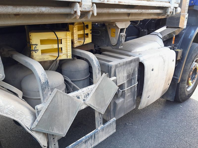 DAF CF 480 FAT 6x4 - fotka 12 z 44