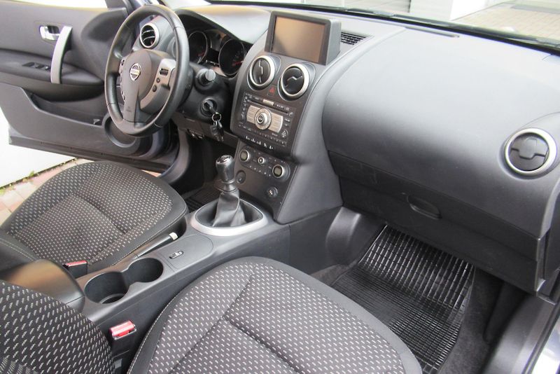 Nissan Qashqai 1.5 DCi AUT. KLIMA TAŽNÉ - fotka 11 z 27