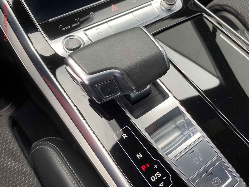 Audi Q7 (2022) 3.0 TDi quattro, 2.maj,ČR, S - fotka 31 z 32