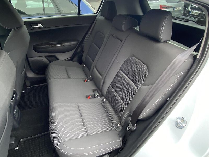 Kia Sportage 1.7 CRDI 85 kW - fotka 22 z 26