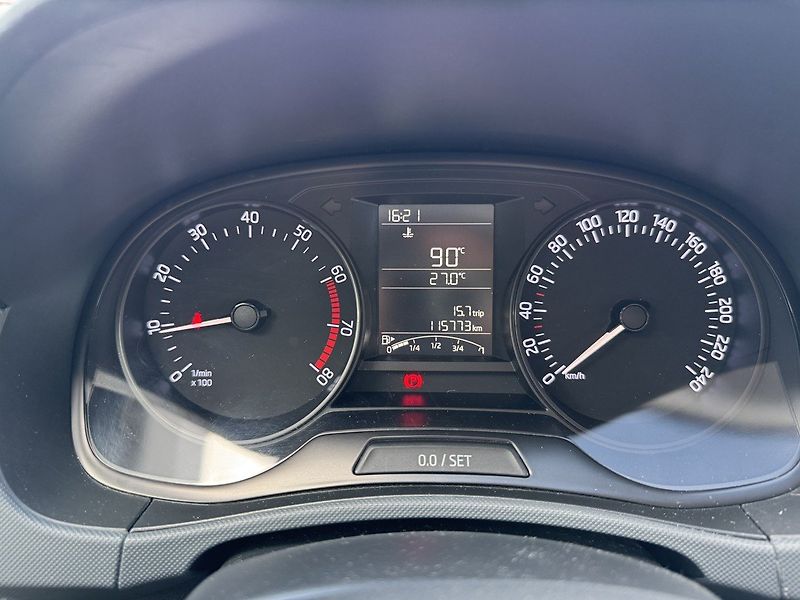 Škoda Fabia (2016) 1.2TSi Active Klimatizace - fotka 8 z 50