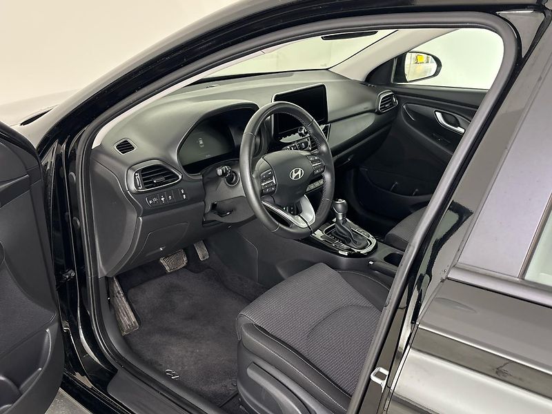 Hyundai i30 Smart DCT - fotka 6 z 27