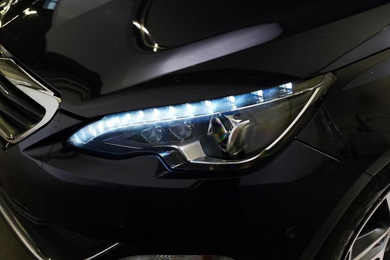 Peugeot 308 - fotka 9 z 29