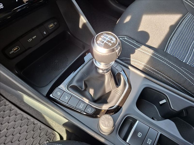 Hyundai Tucson 1,6 SMART T-GDi 4x2 MT Tažné - fotka 12 z 21
