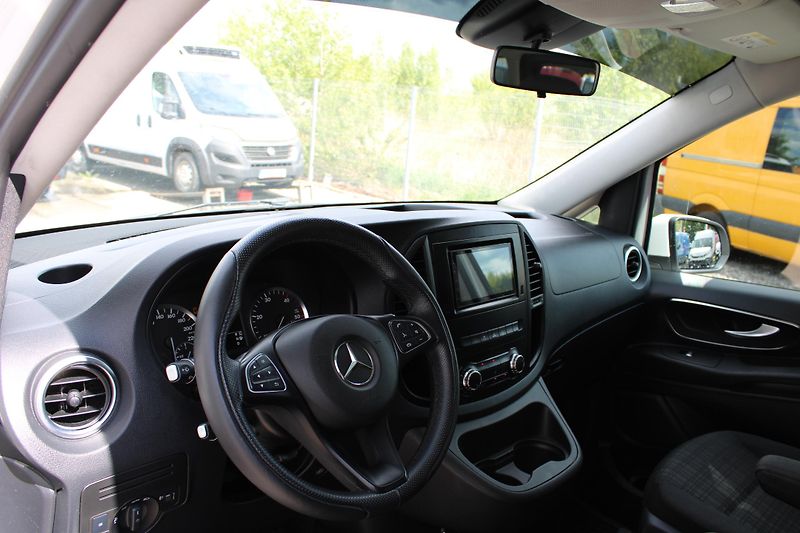 Mercedes-Benz Vito 2,2 116CDI 5Míst Automat+klima - fotka 9 z 23