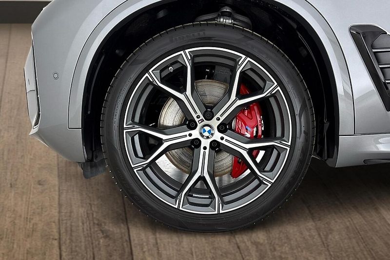 BMW X5 xDrive40i - fotka 28 z 28