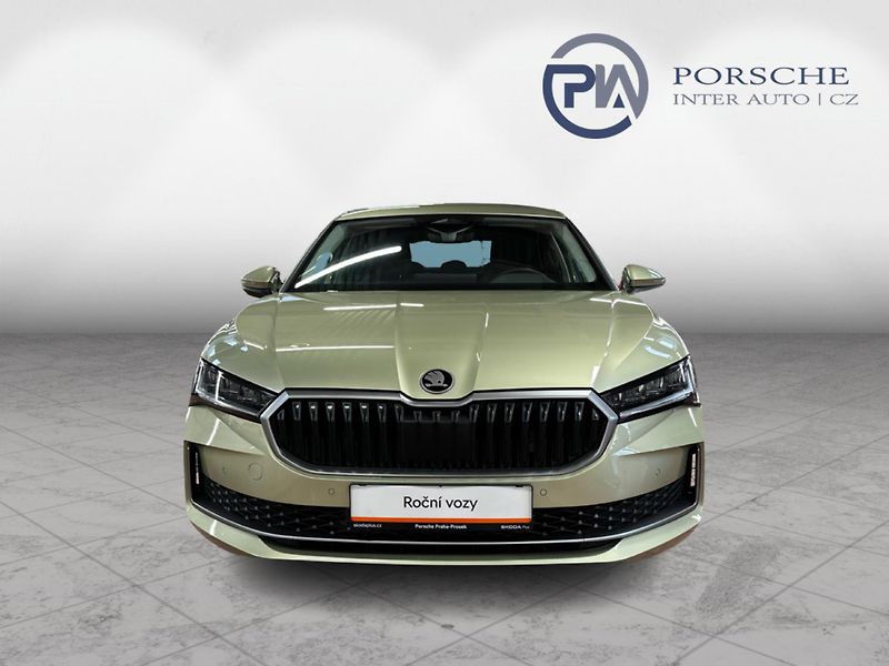 Škoda Superb (2024) 1.5 eTSI DSG Selection, Tažné - fotka 2 z 24