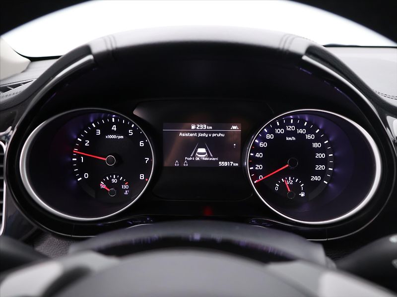 Kia XCeed 1,5 T-GDi 118kW Exclusive CZ - fotka 16 z 32