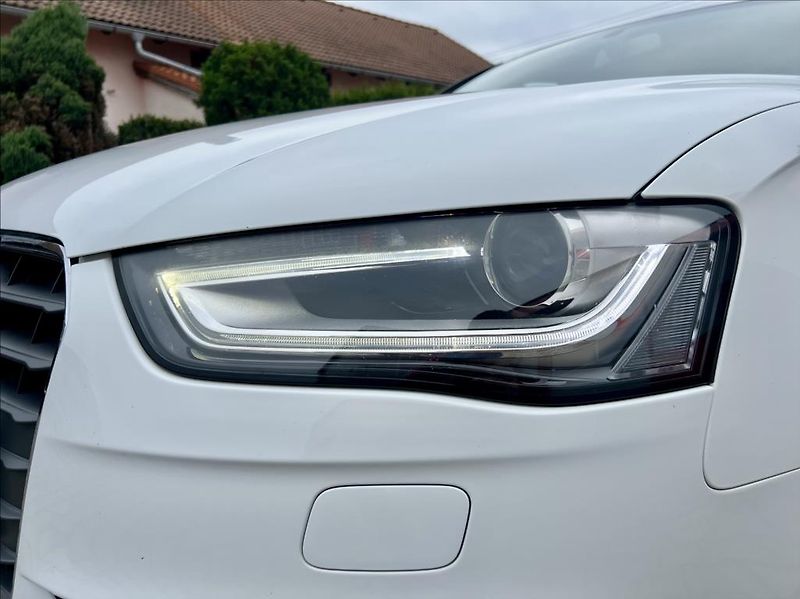 Audi A4 2,0 TDi KLIMA / NAVI - fotka 40 z 40