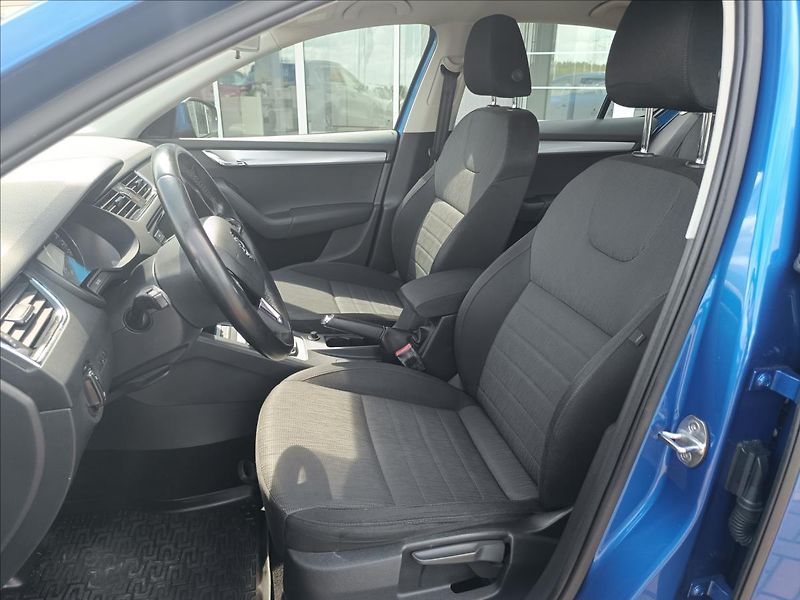 Škoda Octavia 1,6 TDi Style - fotka 8 z 18