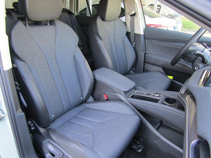Škoda Elroq (2025) Selection 60 63 kWh 150 kW 1° - fotka 22 z 30