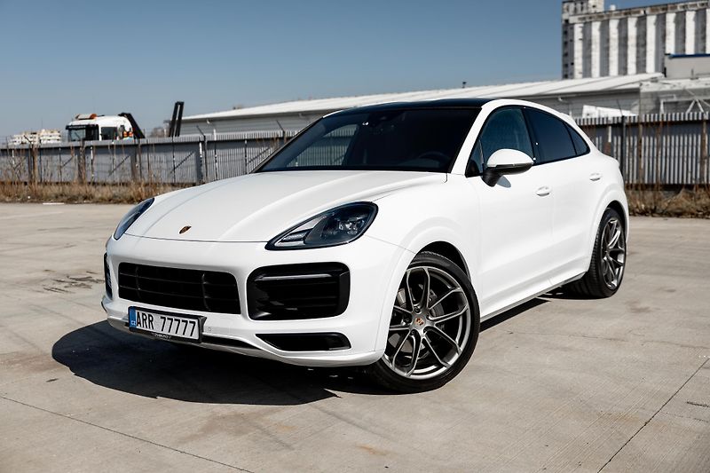Porsche Cayenne (2023) COUPE PLATINUM EDITION - fotka 1 z 33