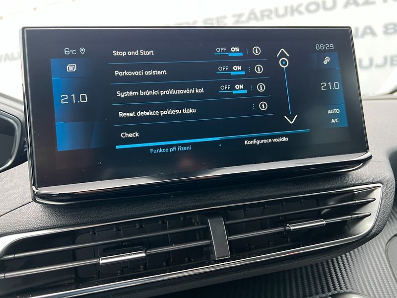 Peugeot 3008 (2022) 1.2PT 96kW! Navi! Full LED! - fotka 28 z 34