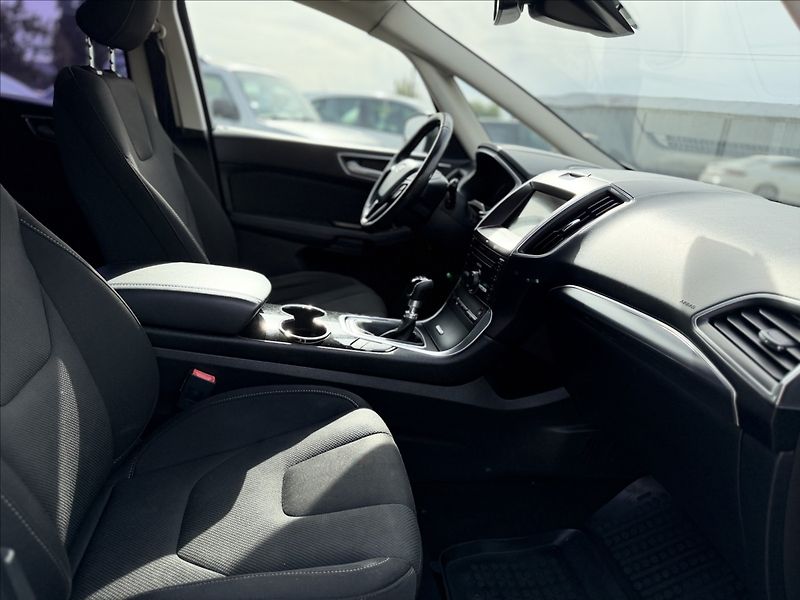 Ford S-MAX 2,0 TDCI 110kW NAVI +SADA KOL - fotka 24 z 27