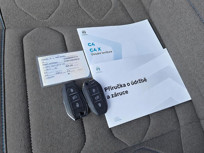 Citroën C4 (2024) 1.2i,1 AT 130,ČR,ZÁRUKA - fotka 6 z 7