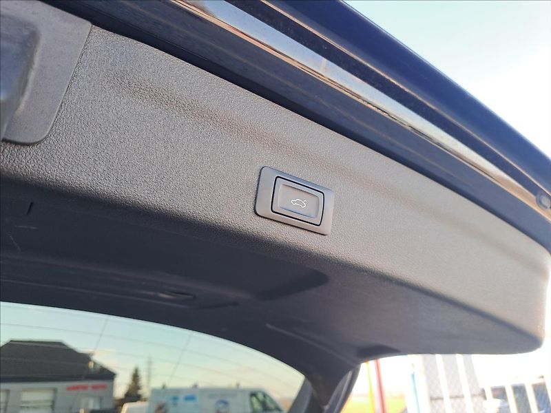 Audi A6 2,0 40TDI QUATTRO SPORT - fotka 21 z 22