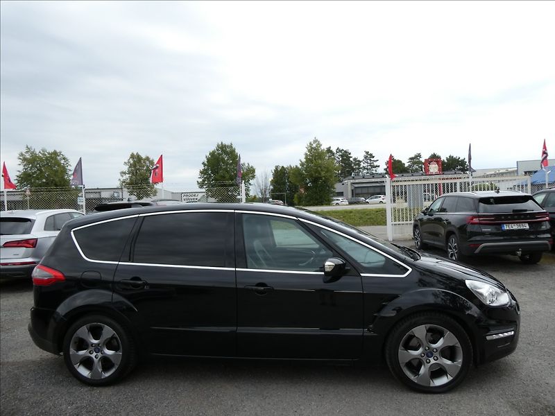 Ford S-MAX 2,0 EcoBoost Titanium,AT,závěs - fotka 12 z 60