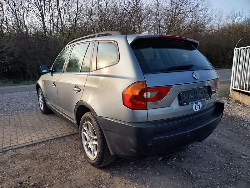 BMW X3 (2004) 3.0i automat - fotka 15 z 38