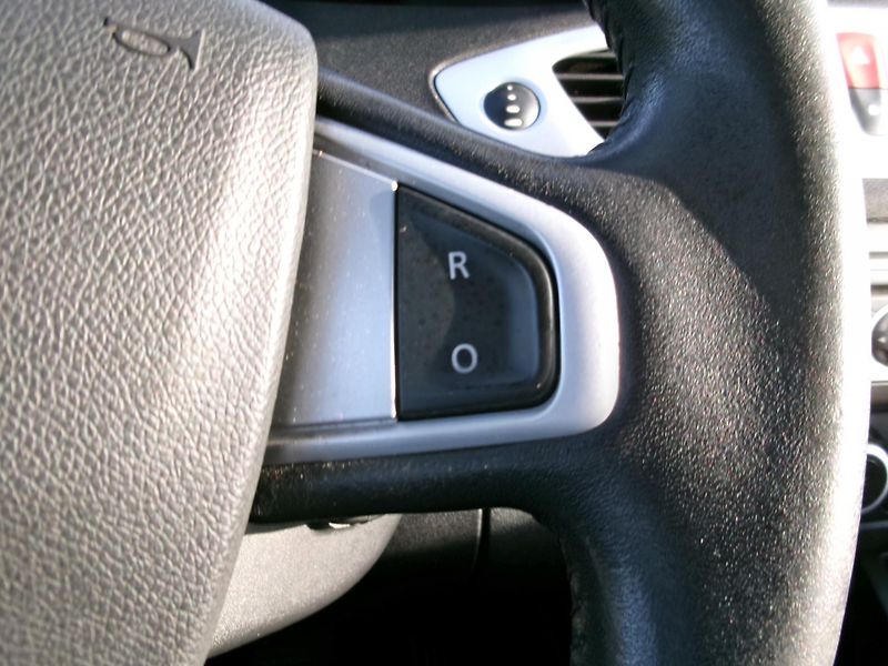 Renault Scénic (2011) 1,5dCi KLIMA ALU TEMP - fotka 19 z 30