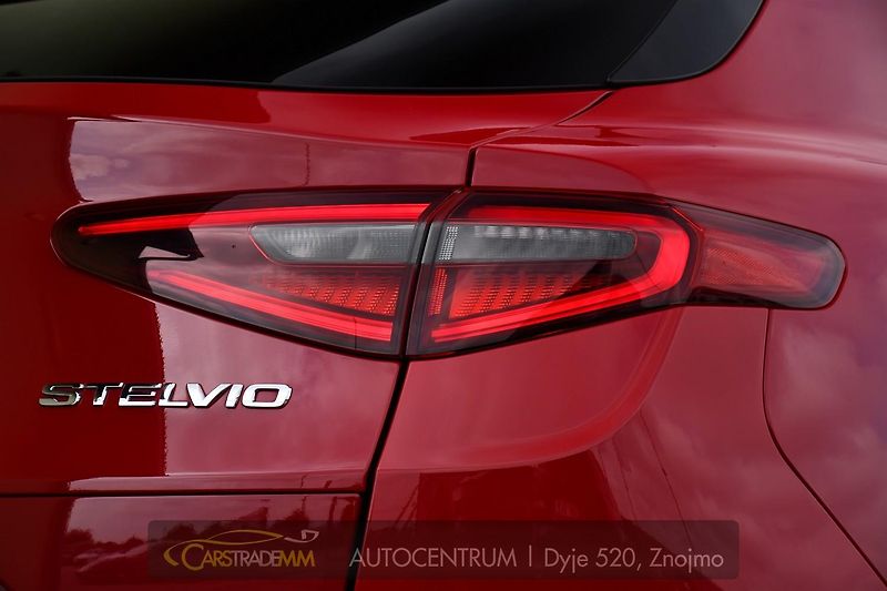 Alfa Romeo Stelvio 2.0 Q4 VELOCE - fotka 52 z 52