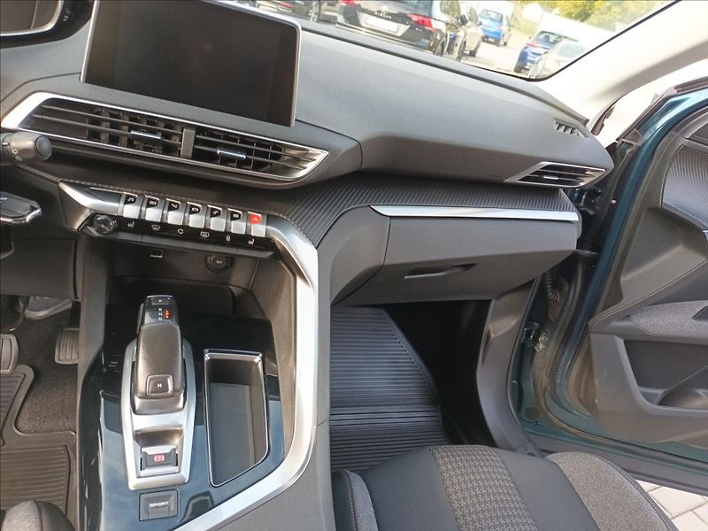 Peugeot 5008 1,6 HDI,88KW,ČR,7MÍST,NAVI,TZ, - fotka 13 z 46