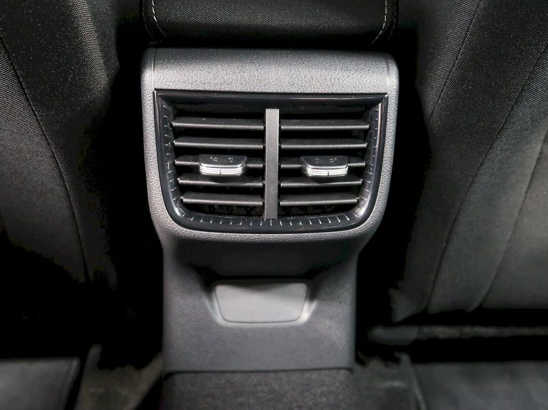 Škoda Fabia (2025) SELECTION 1.0TSI 70KW - fotka 37 z 38
